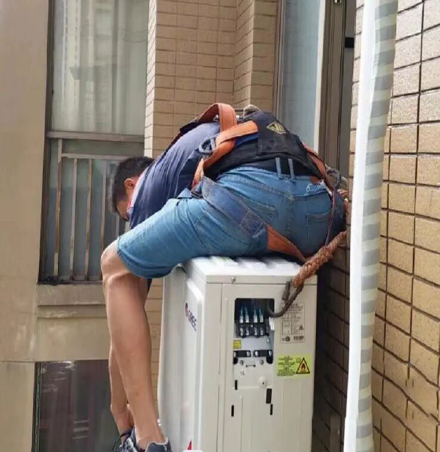 富蕴空调移机